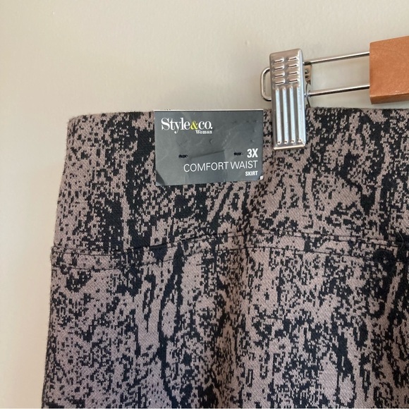 NWT Style & Co. Stretch Comfort Waist Mini Skirt Snakeskin Print 3X - Picture 5 of 9